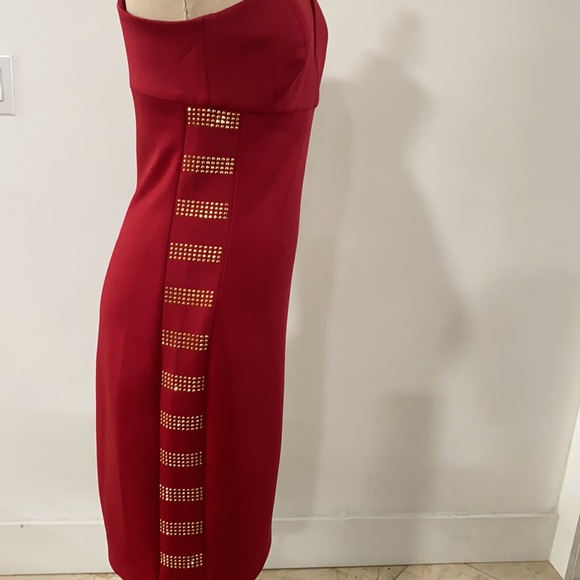 RED DRESS - Picture 6 of 10